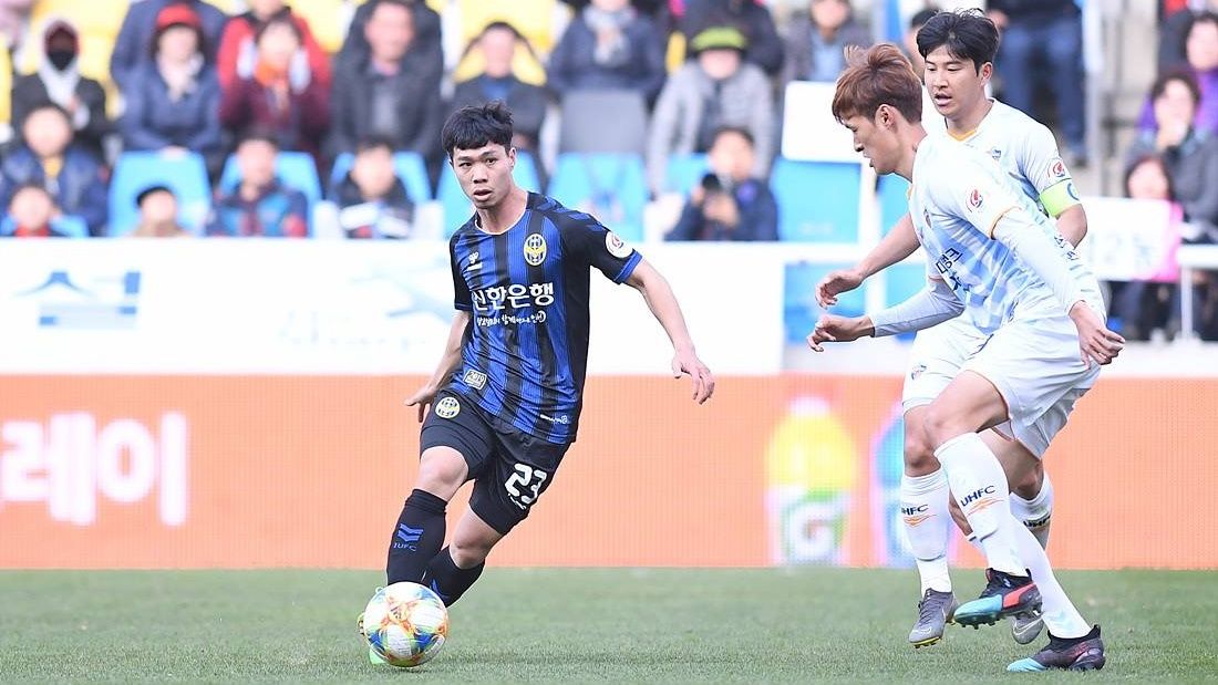 HLV Incheon United lý giải về việc Công Phượng trở lại đội hình chính