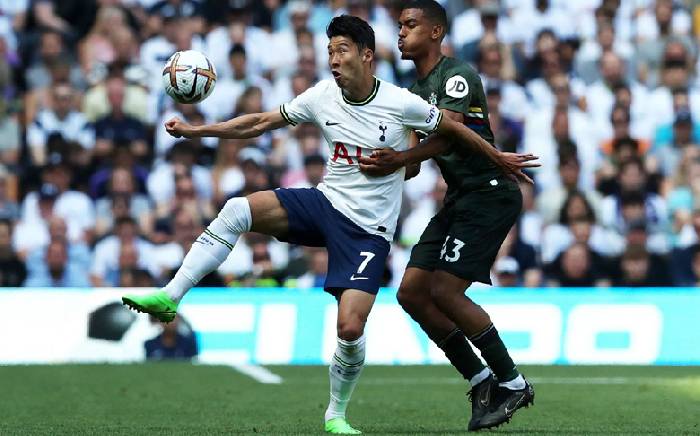 Soi kèo phạt góc Southampton vs Leeds, 21h ngày 13/8