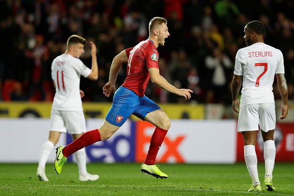 ĐT Anh thua trận đầu tiên sau 10 năm tại vòng loại EURO