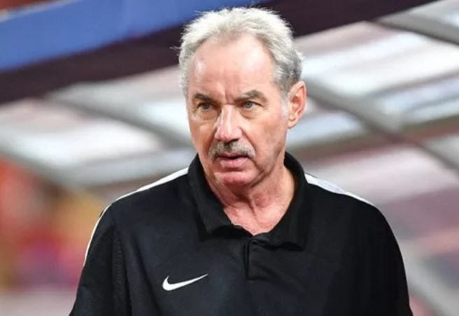 HLV Alfred Riedl: ‘Đây là thời cơ lớn để ĐT Việt Nam thắng Indonesia’