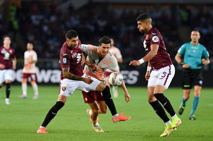 Soi kèo góc AS Roma vs Torino, 03h00 ngày 14/01