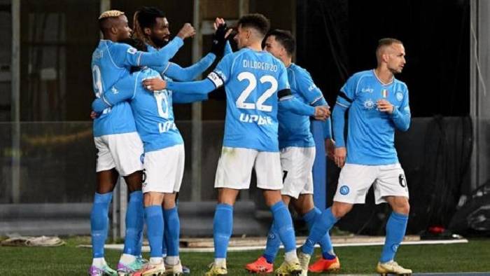 Soi kèo phạt góc Napoli với Frosinone, 17h30 ngày 14/4