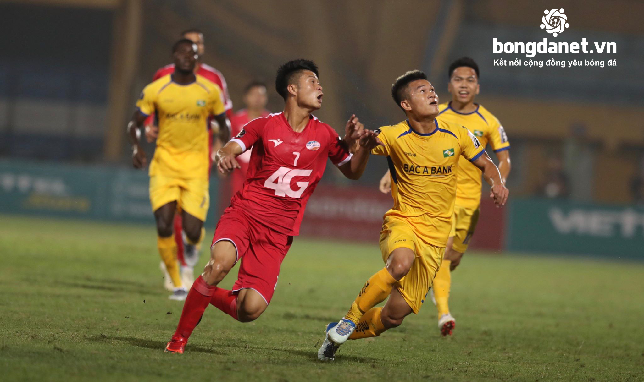 B.Bình Dương vs SLNA (17h 15/9): Khó cho đội khách