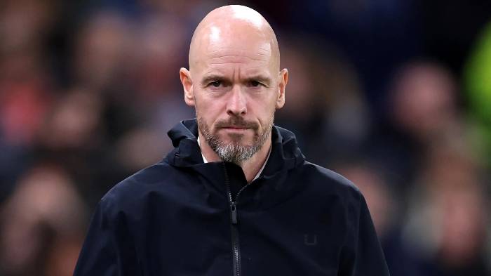 M.U gia hạn 2 ngôi sao, bỏ rơi người 'lương cao, đóng góp thấp'