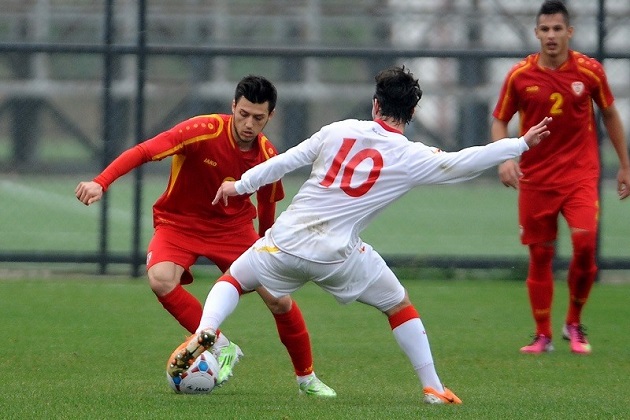 Nhận định b&oacute;ng đ&aacute; U19 Montenegro vs U19 Bulgaria, 17h ng&agrave;y 13/11: Đầu xu&ocirc;i đu&ocirc;i lọt