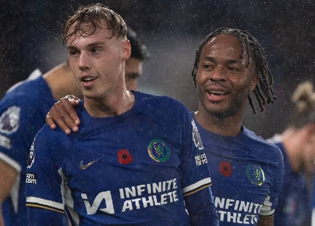 Cole Palmer 'tấu hài' trong ngày gặp lại Man City