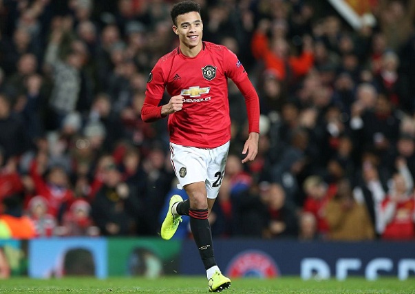 Mason Greenwood đi vào lịch sử MU sau cú đúp ở trận gặp AZ Alkmaar