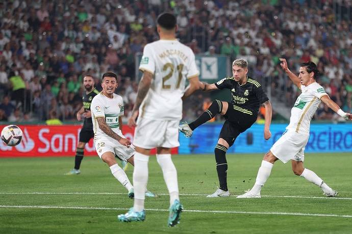 Soi kèo phạt góc Real Madrid vs Elche, 3h00 ngày 16/2