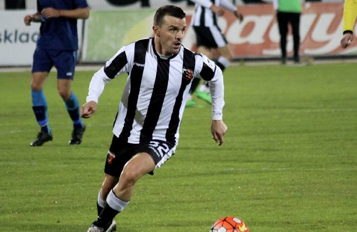 Nhận định, soi kèo Lokomotiv Plovdiv vs Cherno More Varna, 17h00 ngày 15/2: 3 điểm nhọc nhằn