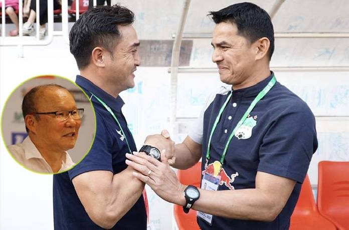 Nụ cười của thầy Park trước 'kỳ tích' của HLV Kiatisak