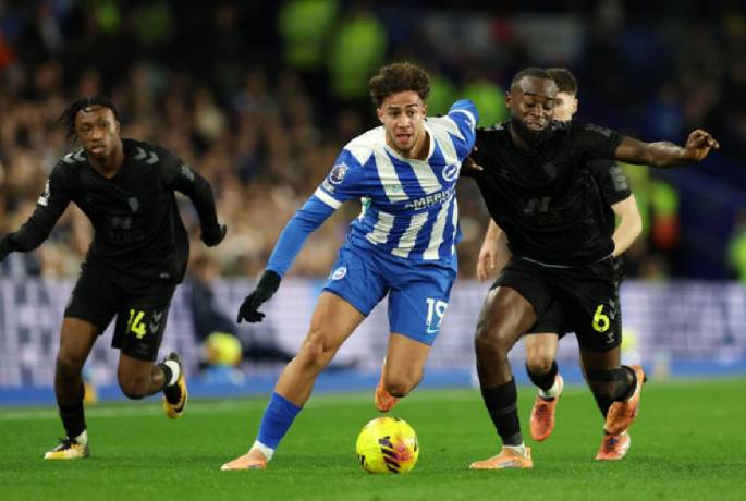 Soi kèo góc Sunderland vs Brighton, 22h00 ngày 14/03