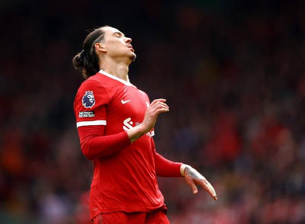 Bất ngờ thất bại trước Crystal Palace, Liverpool tự bắn vào chân ở cuộc đua vô địch