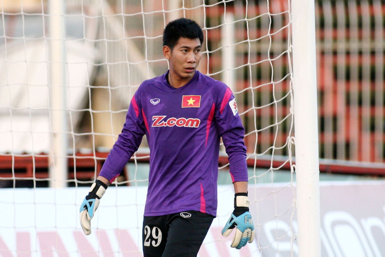 Khánh Hòa chia tay Tuấn Mạnh vì khó khăn tài chính