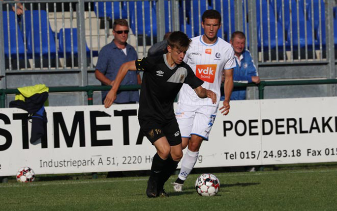 C&ocirc;ng Phượng chứng kiến Sint-Truidense thắng thuyết phục KAA Gent