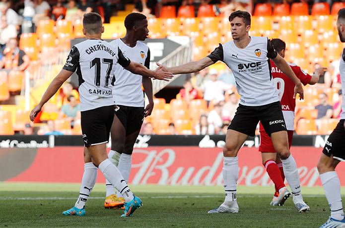 Nhận định, soi kèo Valencia vs Girona, 0h30 ngày 15/8