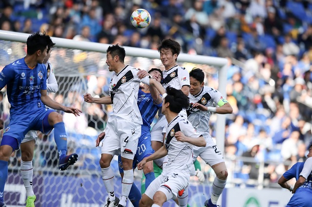 Phân tích tỷ lệ Gyeongnam vs Ulsan Hyundai, 15h ngày 14/9