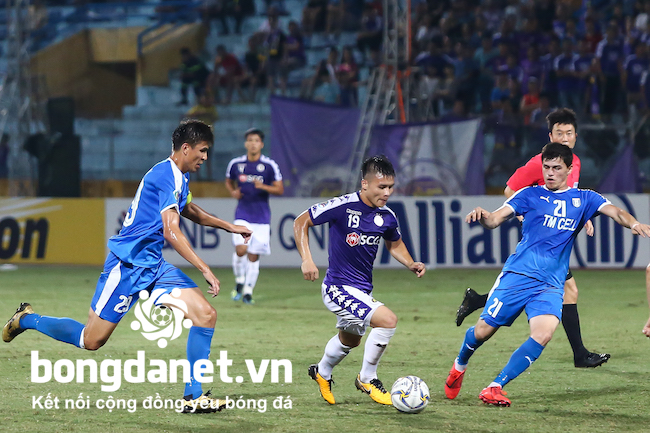 CLB Hà Nội phản ứng ra sao khi nhận án phạt nặng từ VFF?