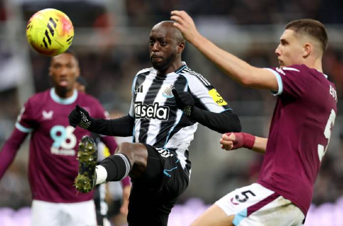 Soi kèo góc Sunderland vs Newcastle, 21h00 ngày 14/12