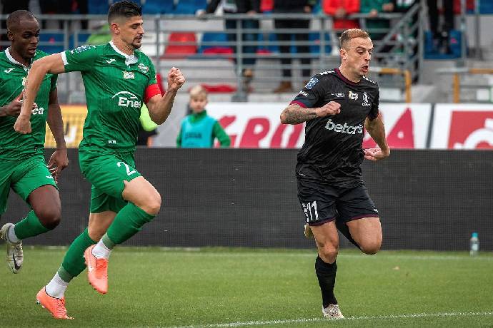 Nhận định, soi kèo Radomiak Radom với Pogon Szczecin, 00h00 ngày 17/02: Chạm đáy phong độ