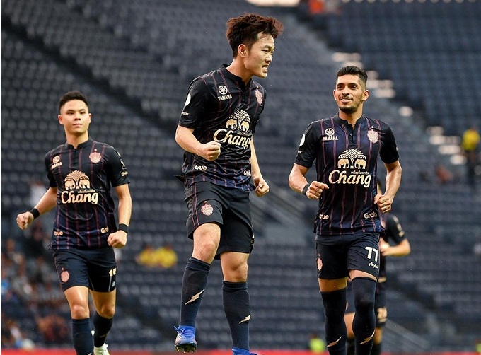 Xuân Trường bất ngờ nhận 'quà' lớn tại Thái Lan