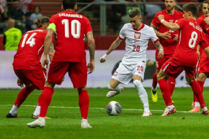 Soi kèo góc Ba Lan vs Hà Lan, 20h00 ngày 16/6