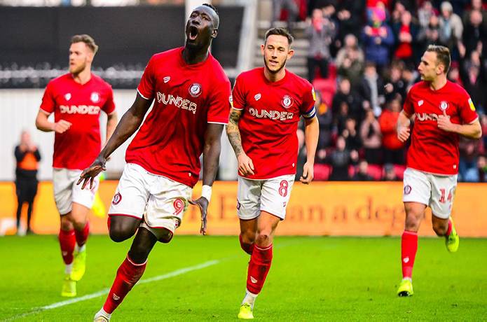 Soi kèo, dự đoán Macao Bristol vs Luton, 1h45 ngày 17/8