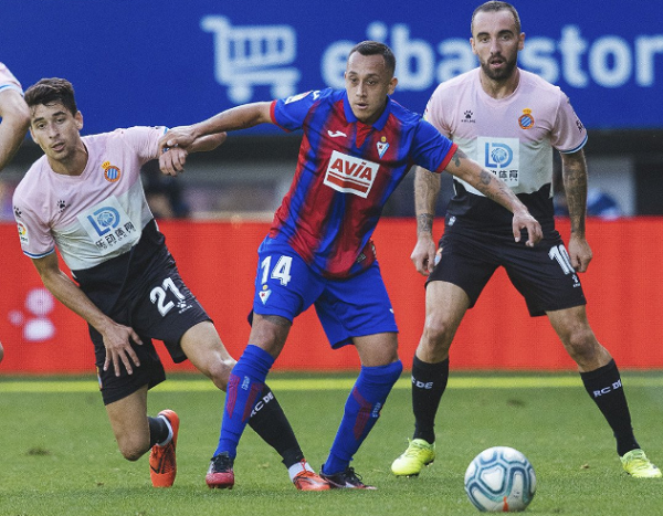 Eibar 1-2 Espanyol: C&uacute; ngược d&ograve;ng trong v&ograve;ng 3 ph&uacute;t