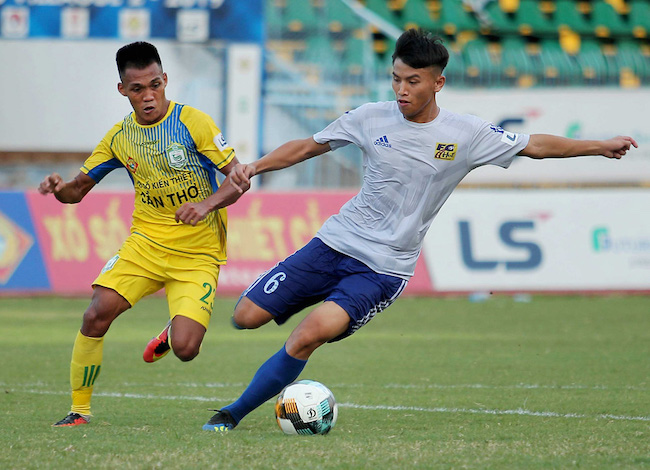 Ph&ugrave; Đổng 2-0 Cần Thơ: Nhen nh&oacute;m hơi thở Hạng Nhất
