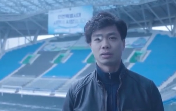 Công Phượng đứng gữa mưa tuyết Incheon nhắn nhủ NHM Việt Nam