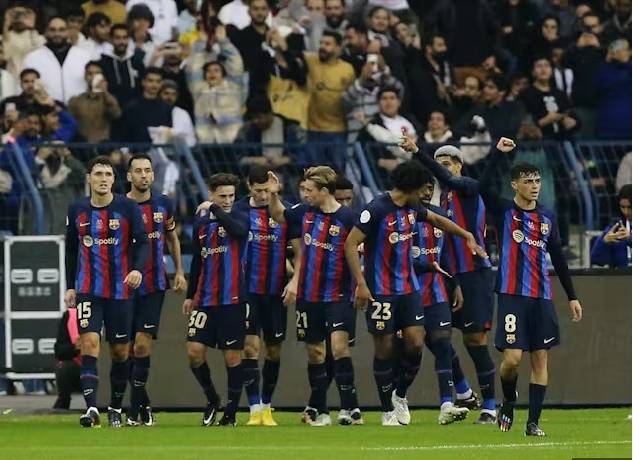 Đội hình ra sân chính thức Barcelona vs MU, 0h45 ngày 17/2