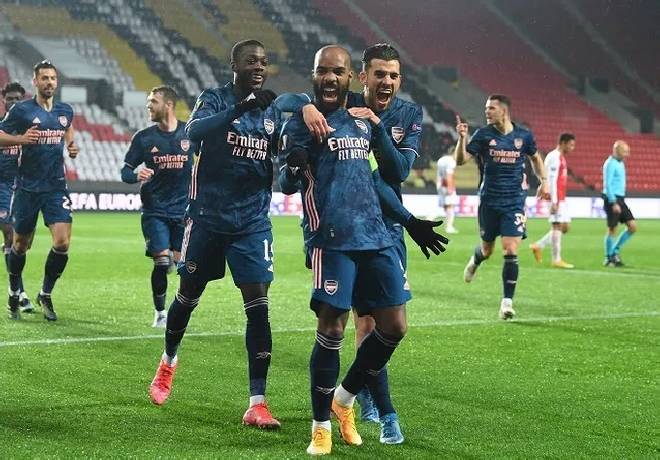 Giành vé vào bán kết Cúp C2, Arsenal tái lập thành tích từ năm 1932