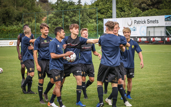 Lịch giao hữu Công Phượng: Sint-Truidense vs Lommel