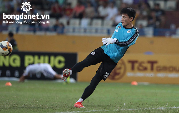 Tin chuyển nhượng V.League ngày 16/12: Bùi Tiến Dũng gia nhập TP.HCM