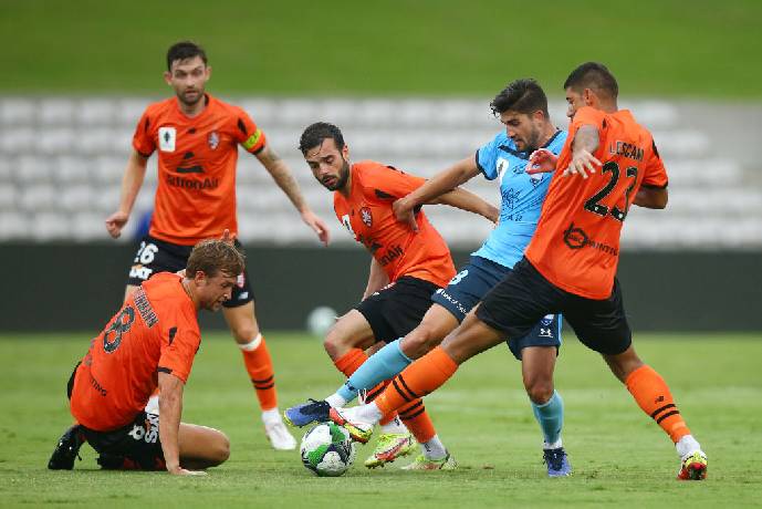 Soi kèo phạt góc Sydney vs Brisbane Roar, 13h ngày 18/2