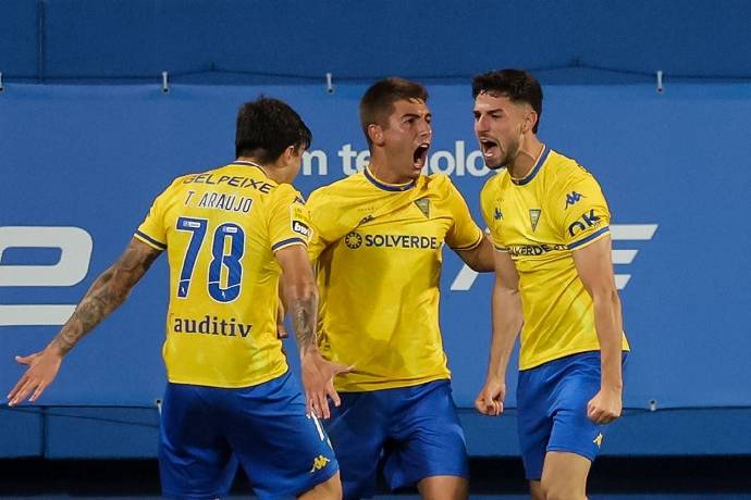 Nhận định, soi kèo Estoril Praia vs Gil Vicente, 01h00 ngày 19/2: Đối thủ vừa miếng của Estoril Praia