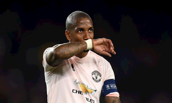 Thủ quân Man United là nạn nhân mới nhất của phân biệt chủng tộc