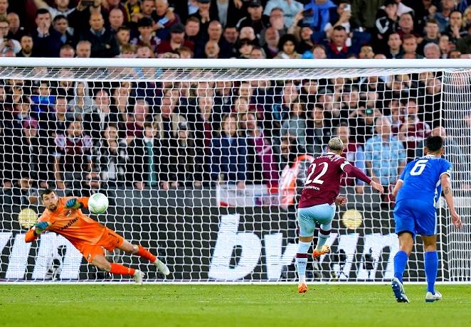 Soi kèo đặc biệt AZ Alkmaar vs West Ham, 02h00 ngày 19/5: Đội nào đi tiếp?