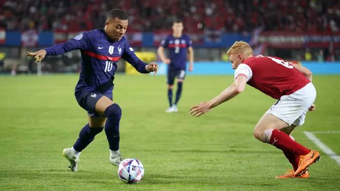 Soi kèo hiệp 1 Áo vs Pháp, 2h00 ngày 18/6