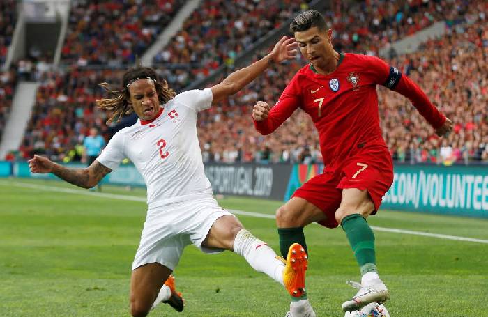 Soi kèo hiệp 1 Bồ Đào Nha vs CH Séc, 02h00 ngày 19/6: Kèo trên sáng nước