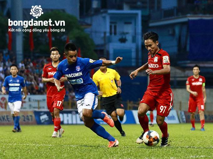 Vòng 21 V.League: Trọng tài liên tiếp mắc sai lầm nghiêm trọng