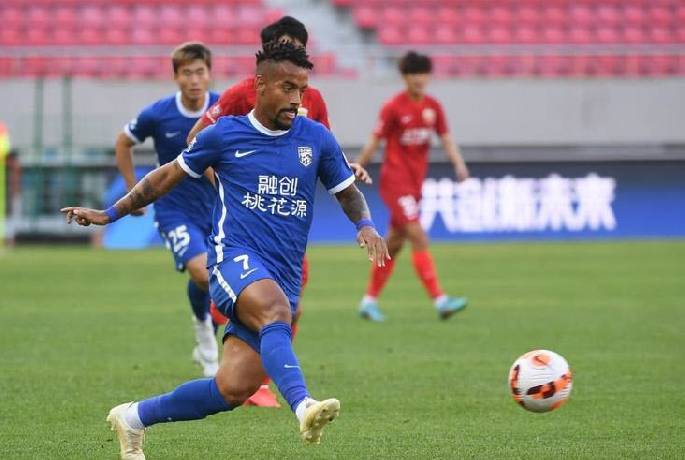 Soi kèo phạt góc Henan SSLM vs Wuhan Three Towns, 18h30 ngày 17/8