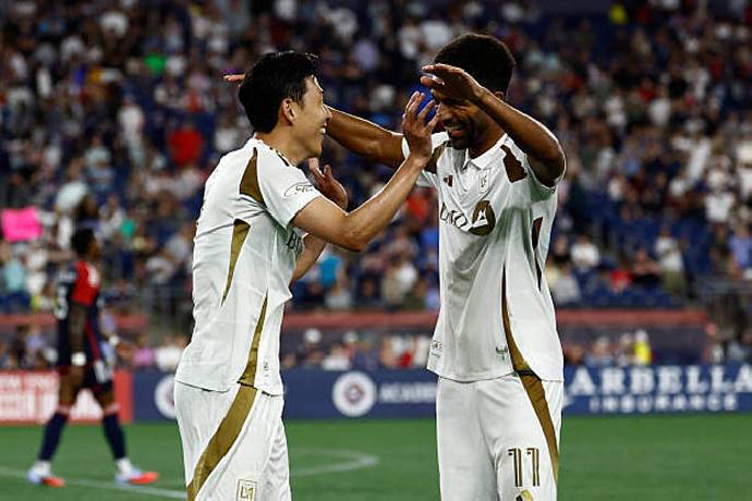 Son Heung Min tỏa sáng, giành chiến thắng đầu tiên ở Mỹ