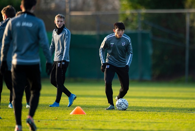 Trực tiếp Văn Hậu h&ocirc;m nay (2h45 18/12): Heerenveen vs Roda Kerkrade