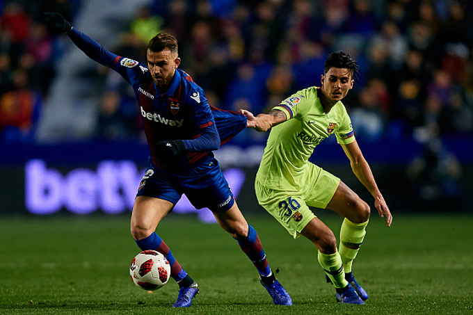 Barca có thể bị loại khỏi Cúp Nhà vua vì dùng cầu thủ sai luật