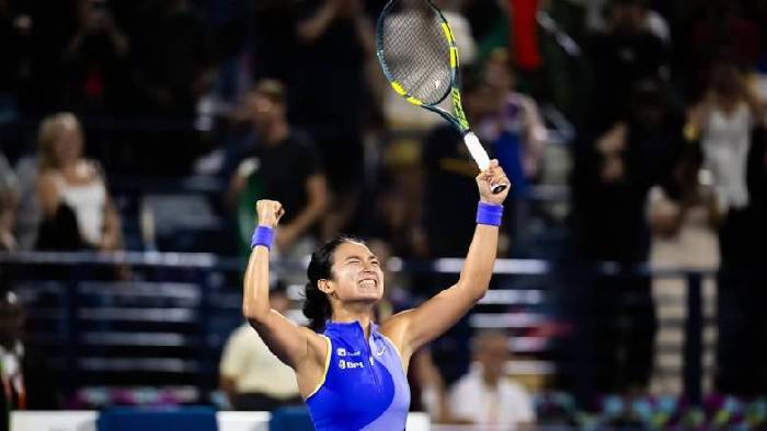 Eala thắng sốc hạt giống số 6 Paolini, giành vé vào vòng 3 Dubai Championships