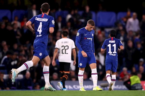 Ross Barkley tranh đá 11m khiến Chelsea thua Valencia, Lampard nói gì?