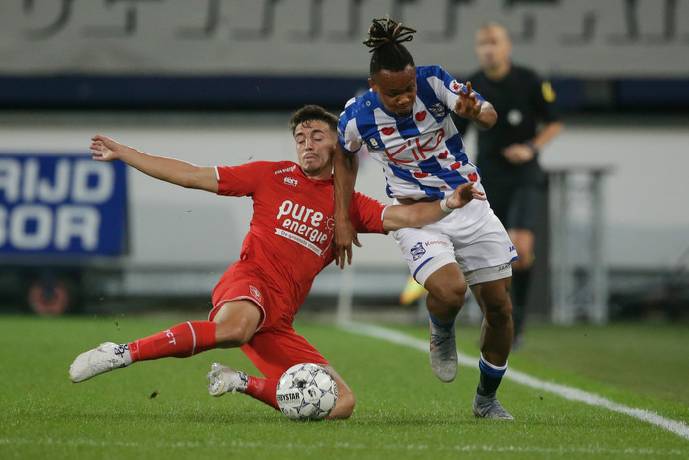 Soi kèo tài xỉu Heerenveen vs Twente hôm nay, 19h30 ngày 18/9