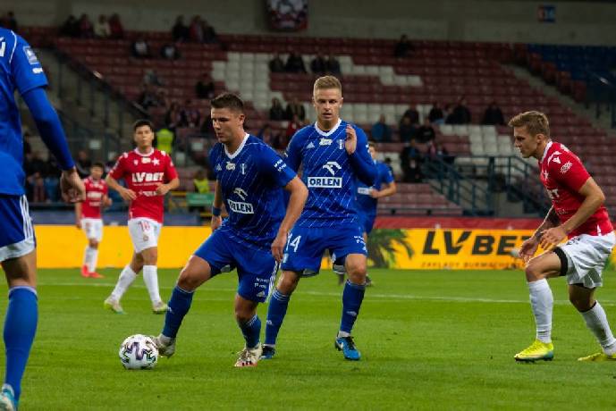 Nhận định, soi kèo Warta Poznan vs Wisla Plock, 18h30 ngày 20/11