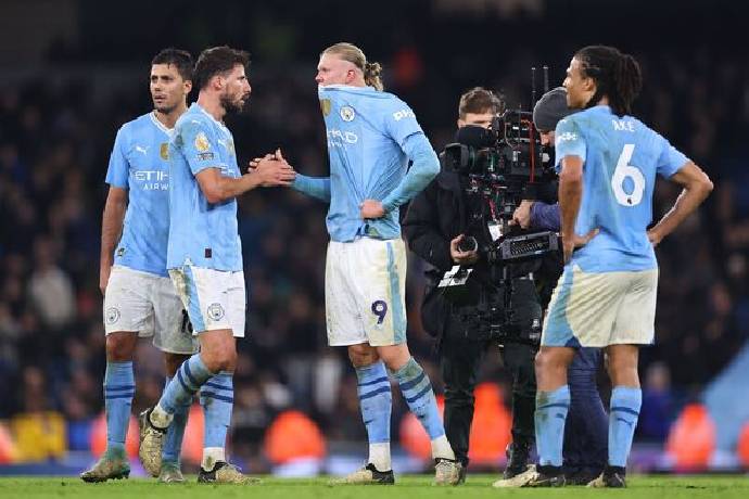 Man City đối mặt 2 vấn đề không thể kiểm soát trong cuộc đua vô địch Ngoại hạng Anh