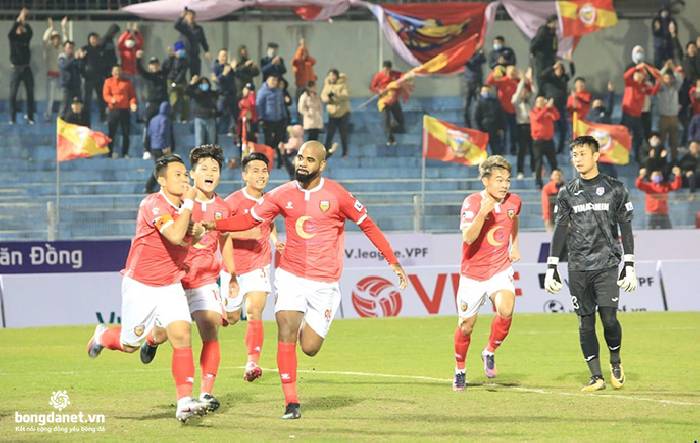 Hồng Lĩnh Hà Tĩnh tự tin phong tỏa 5 cầu thủ HAGL